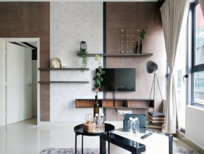 Stylish & Cozy 2BR Apt at Arte Plus, FREE Parking